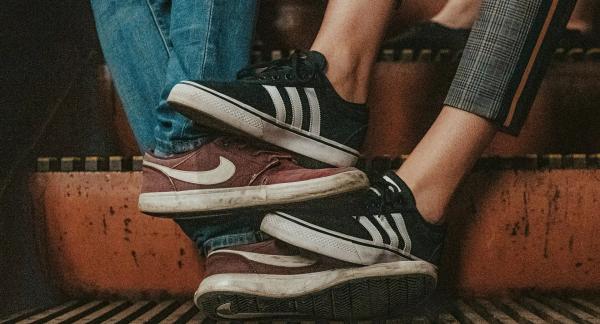 Немоногамные отношения: кто такие свингеры и почему они меняются партнерами?