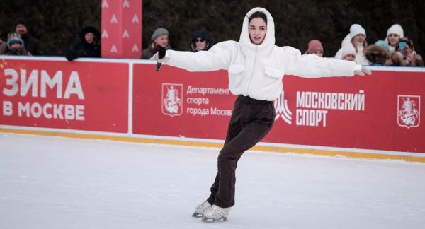 Звезда фигурного катания: биография Евгении Медведевой, карьера и личная жизнь