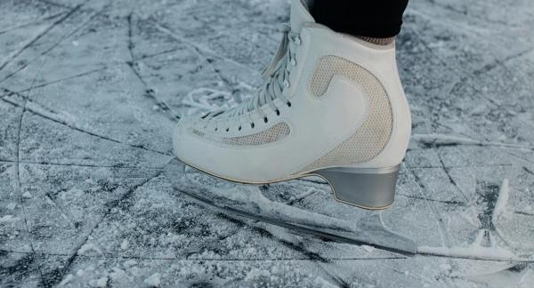 Звезда фигурного катания: биография Евгении Медведевой, карьера и личная жизнь